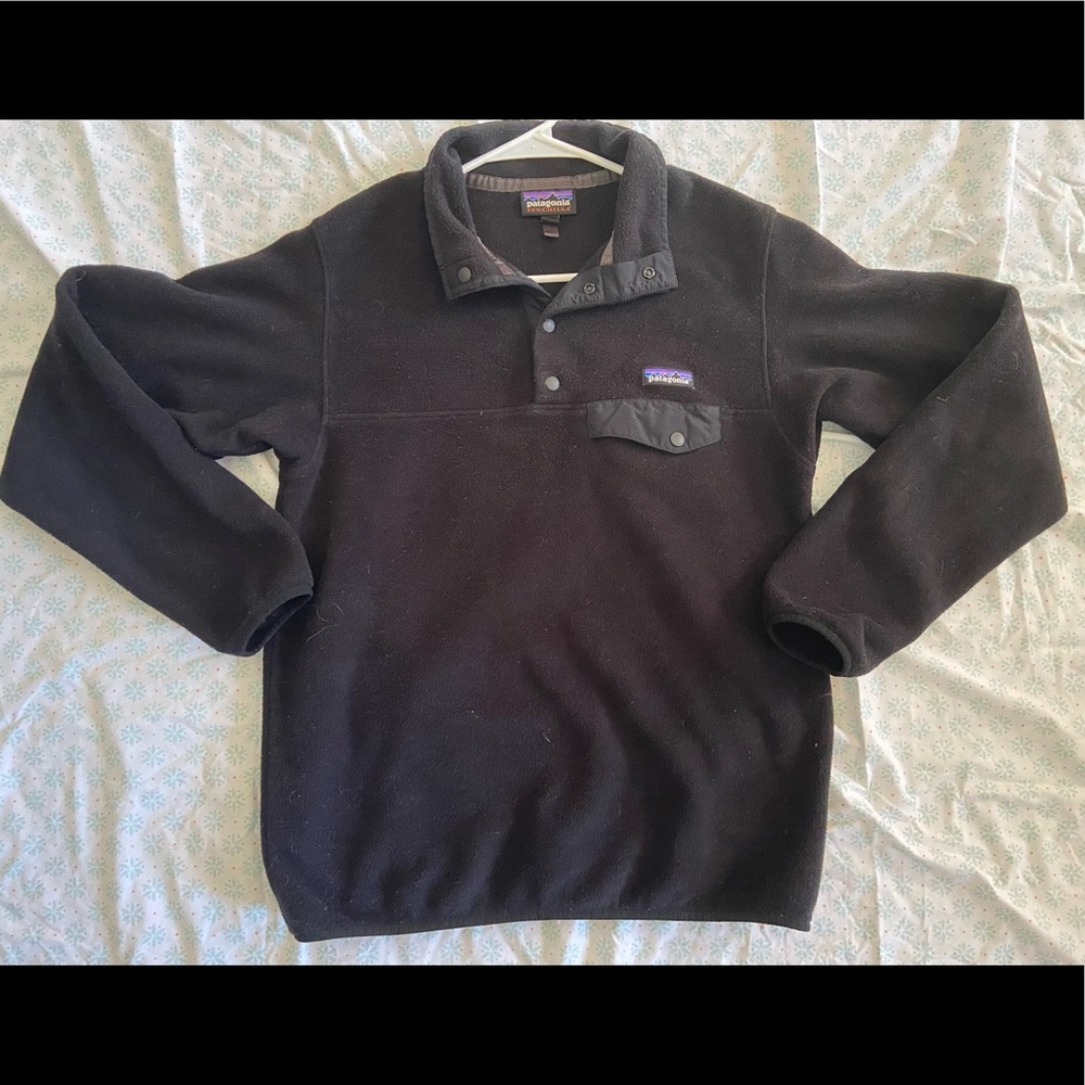 Patagonia Women’s Light Weight “Synchilla Snap T” Pullover — size medium